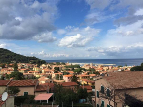 Bilocale con ampio terrazzo Marciana Marina
